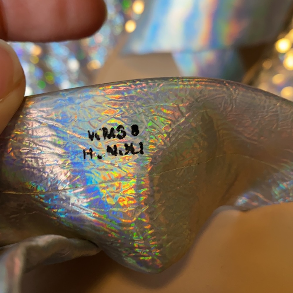 Sold2xHP🦋[ Dolce Vita ] Holographic Iridescent Sandals - Picture 9 of 10